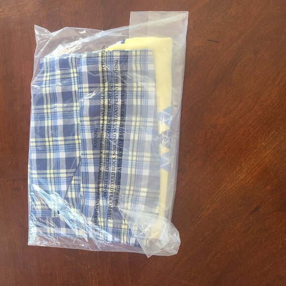 Kohl’s Yellow Sweater Vest Set, Baby Boy, 12M, 3pc, NWT - Picture 3 of 3